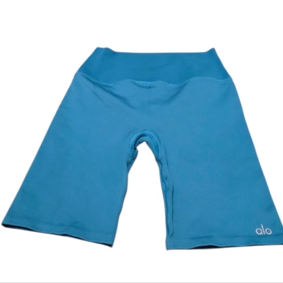 Alo Yoga Mindful Movement Ribbed Biker Shorts - Picture 2 of 5